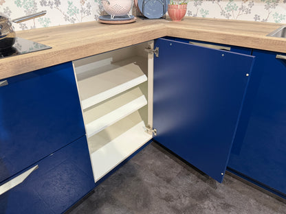 02558 - Nachtblauwe hoekkeuken