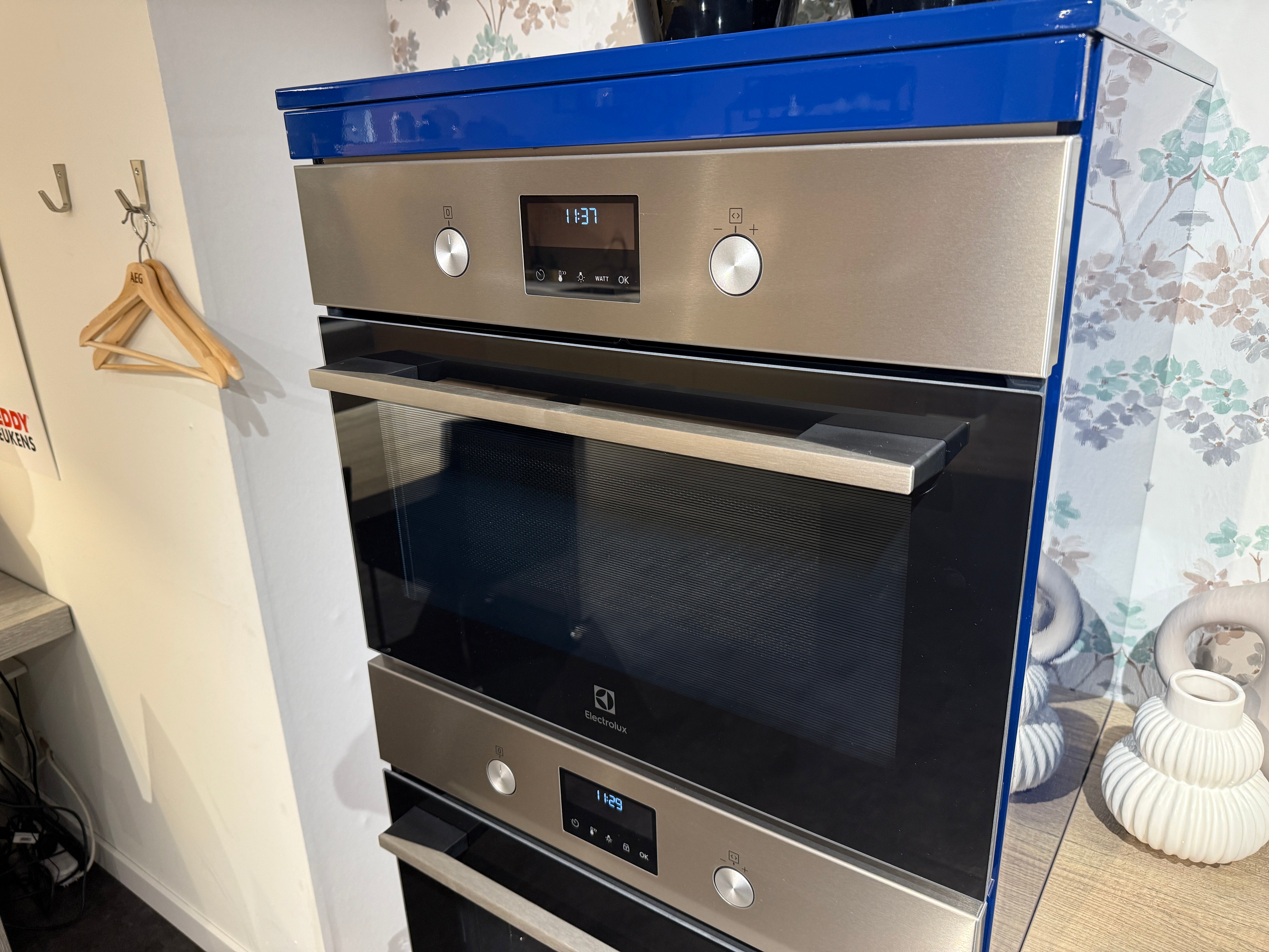 02558 - Nachtblauwe hoekkeuken