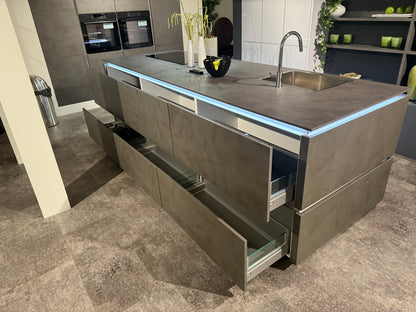 02578 - Moderne betonlook eilandkeuken