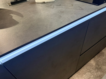 02578 - Moderne betonlook eilandkeuken