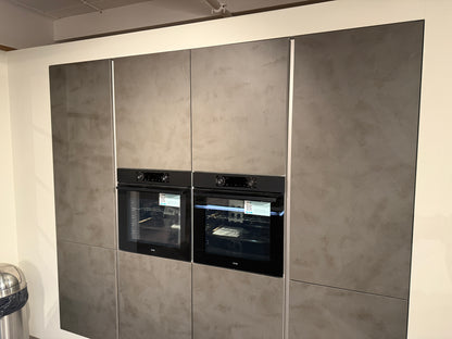 02578 - Moderne betonlook eilandkeuken