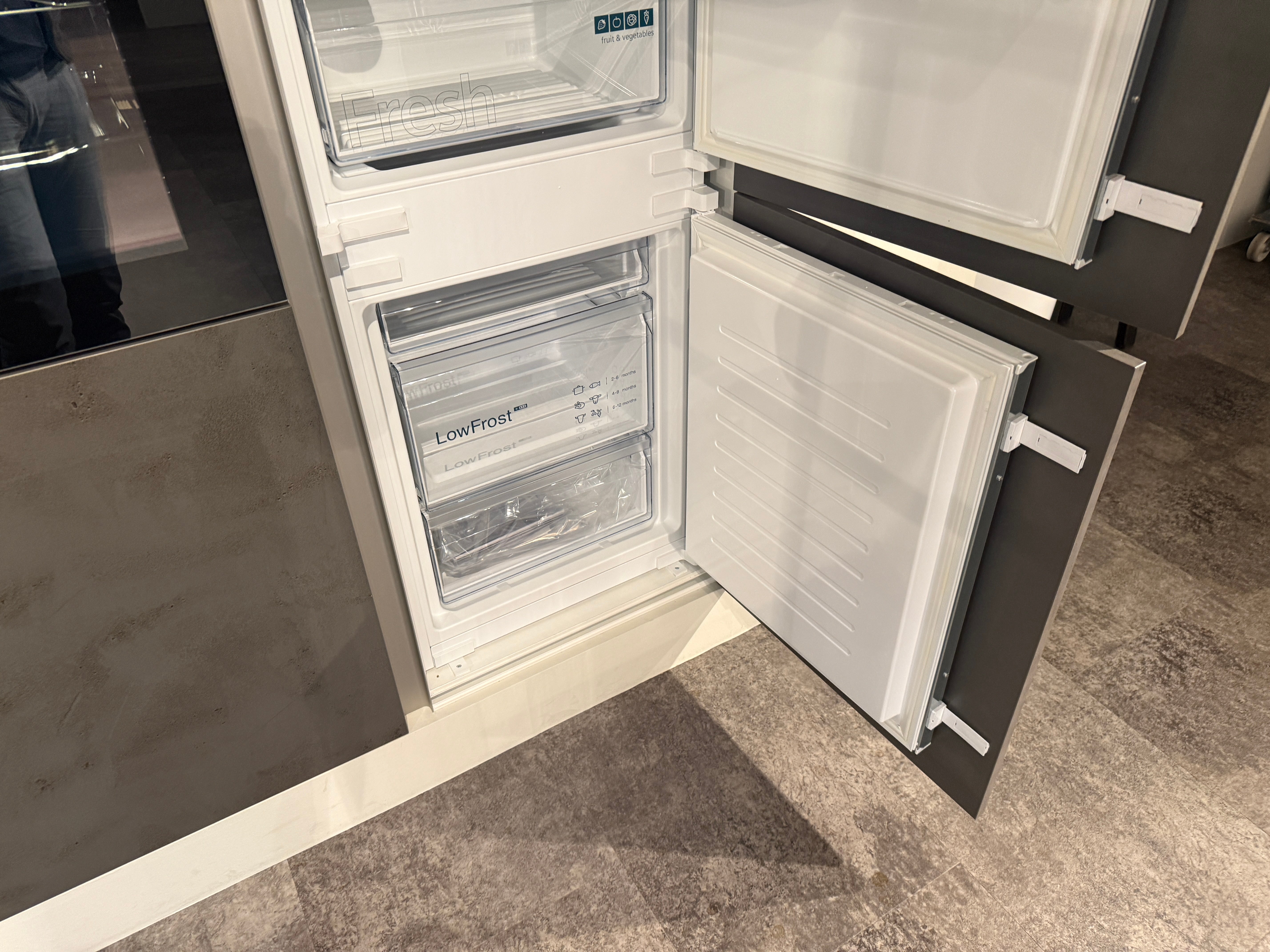 02578 - Moderne betonlook eilandkeuken