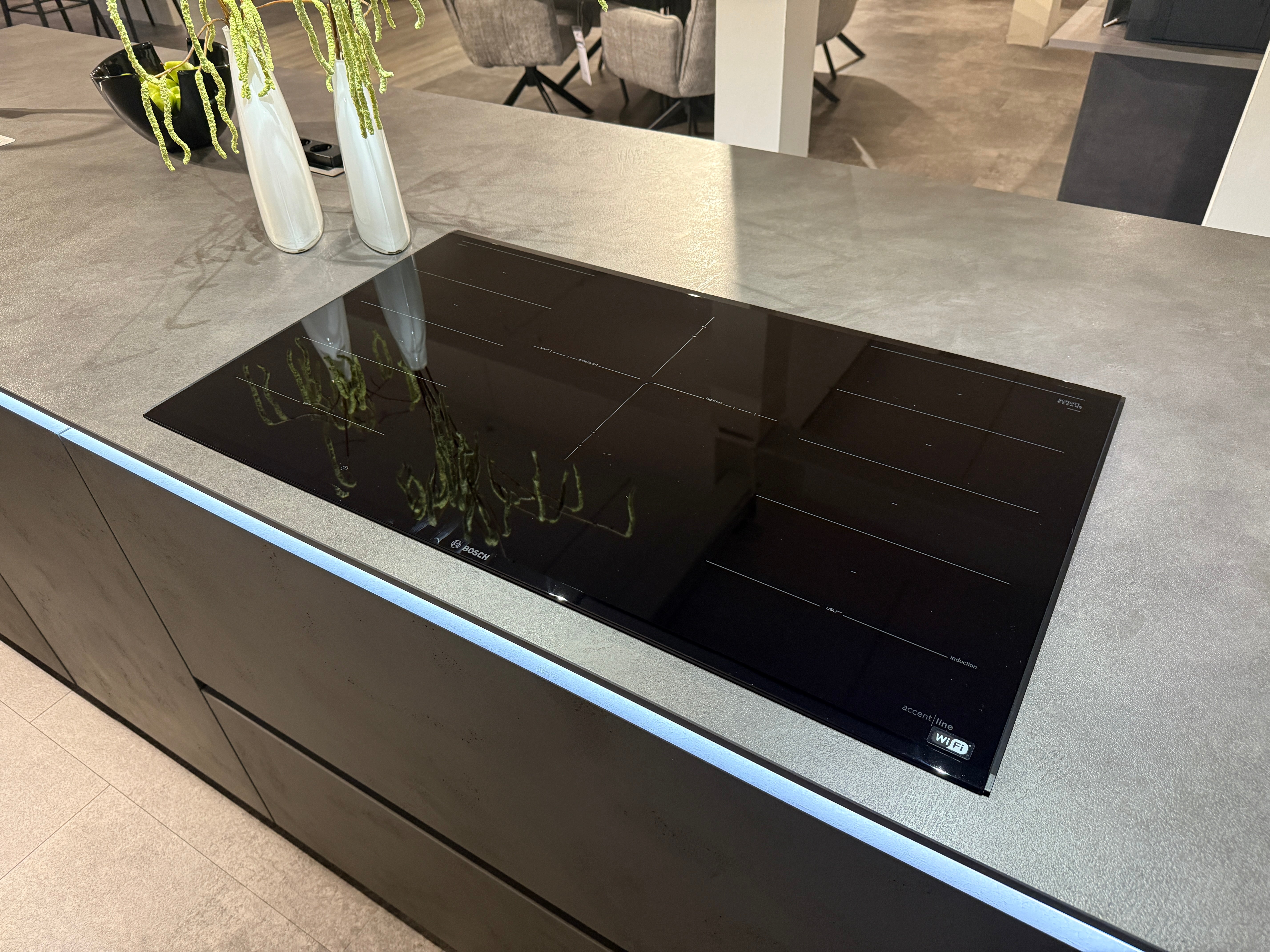 02578 - Moderne betonlook eilandkeuken