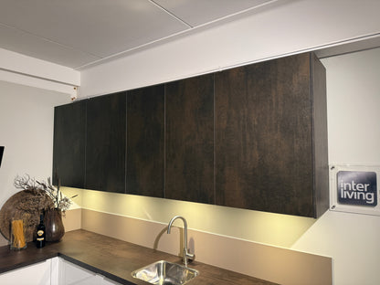 02584 - Nolte hoekkeuken met kastenwand