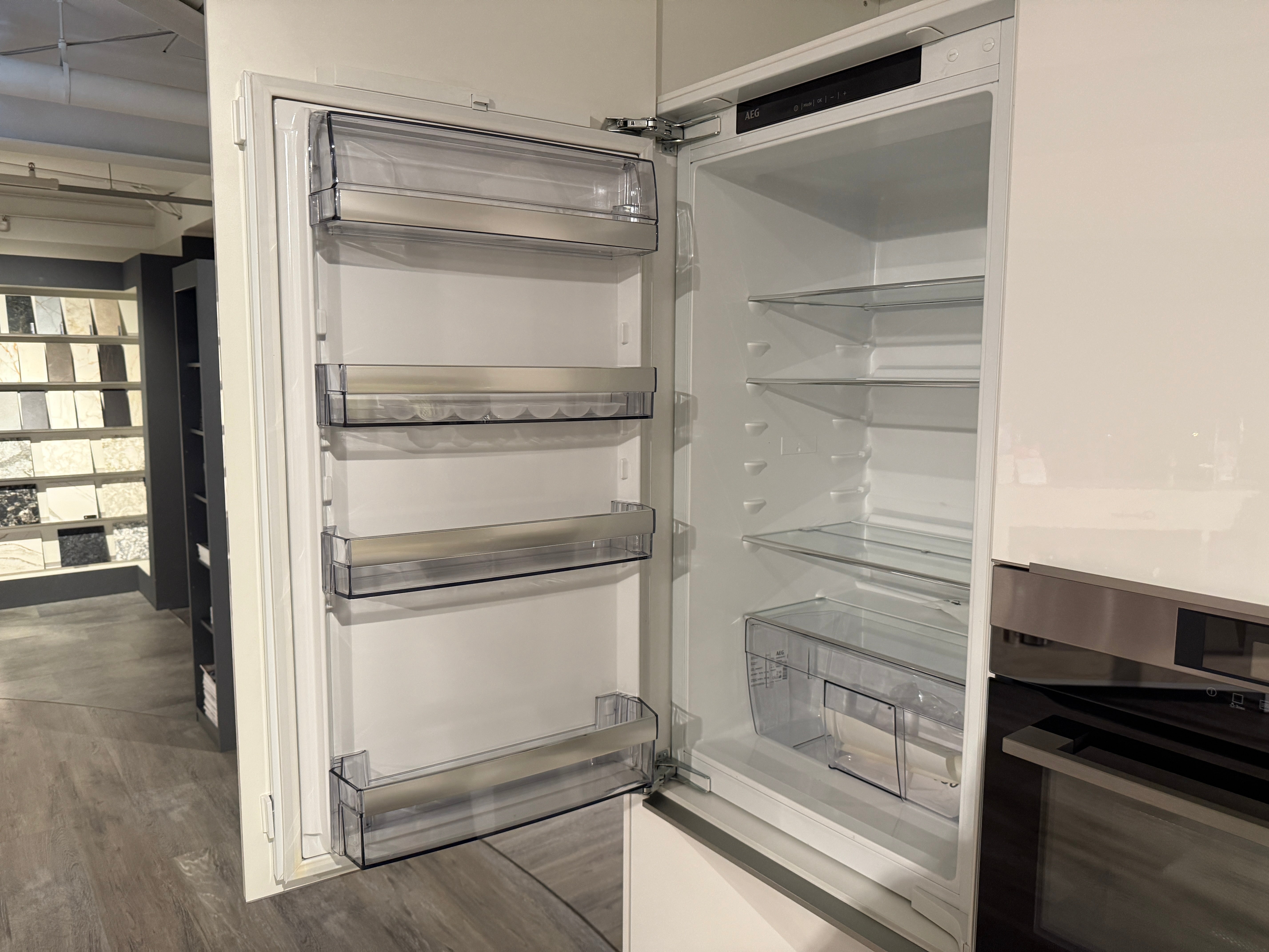 02584 - Nolte hoekkeuken met kastenwand