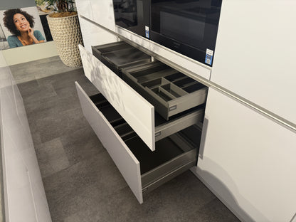 02588 - Hoogglans witte eilandkeuken