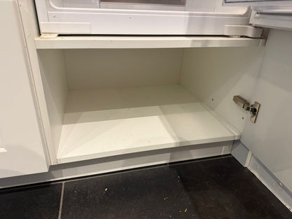 01915 - Witte landelijke eilandkeuken