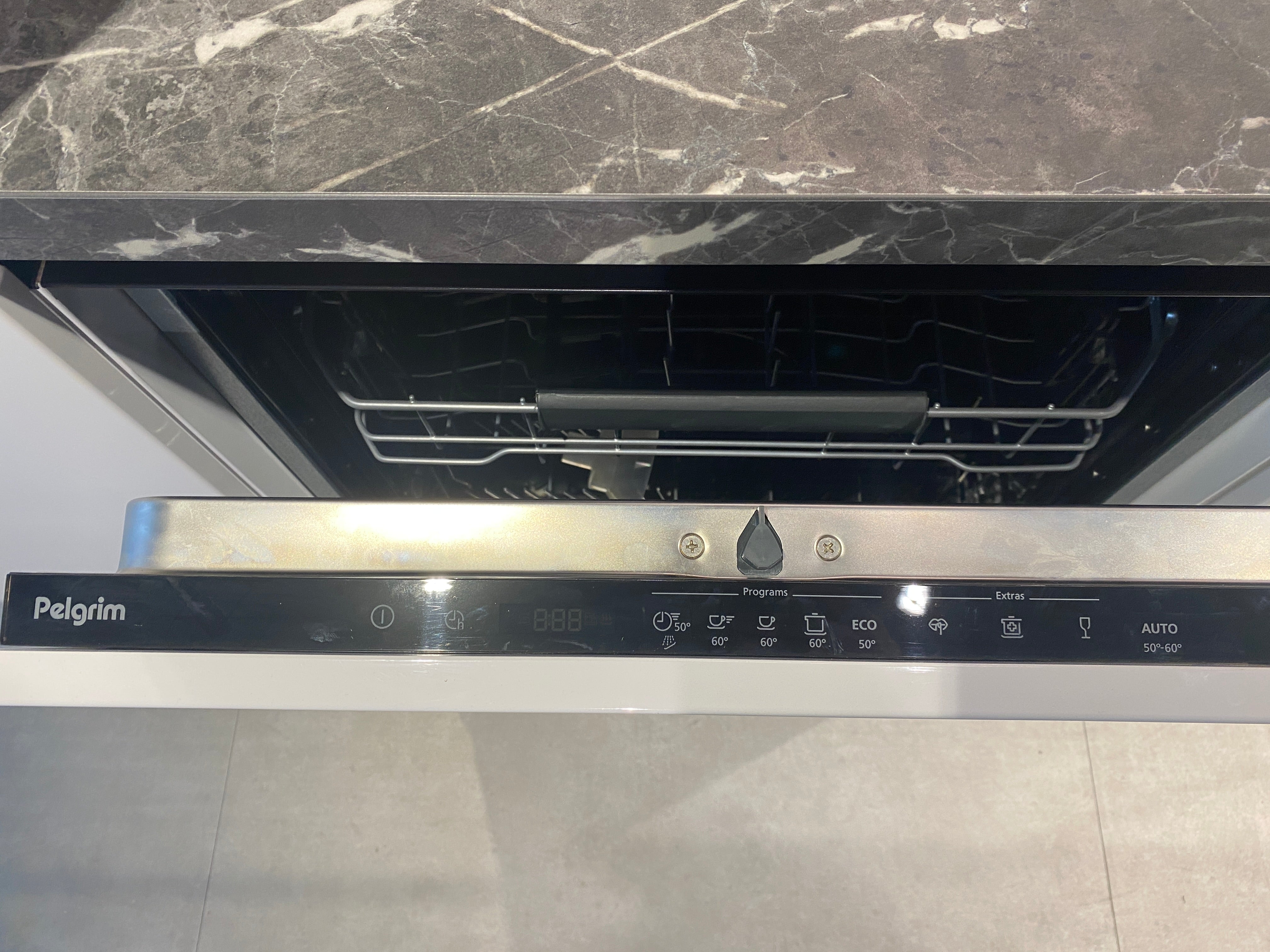 02642 - Moderne hoogglans lak alpine witte keuken