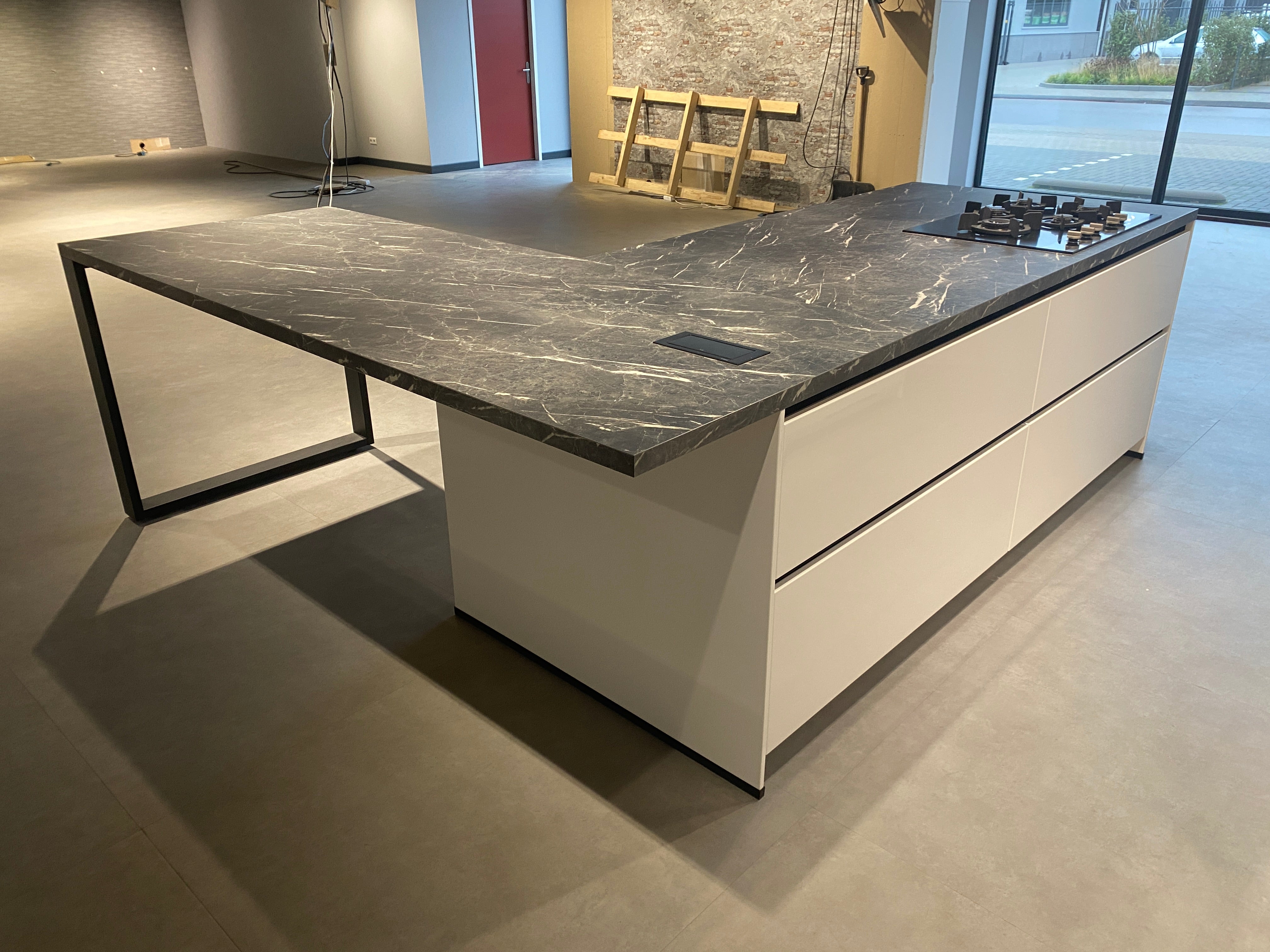 02642 - Moderne hoogglans lak alpine witte keuken