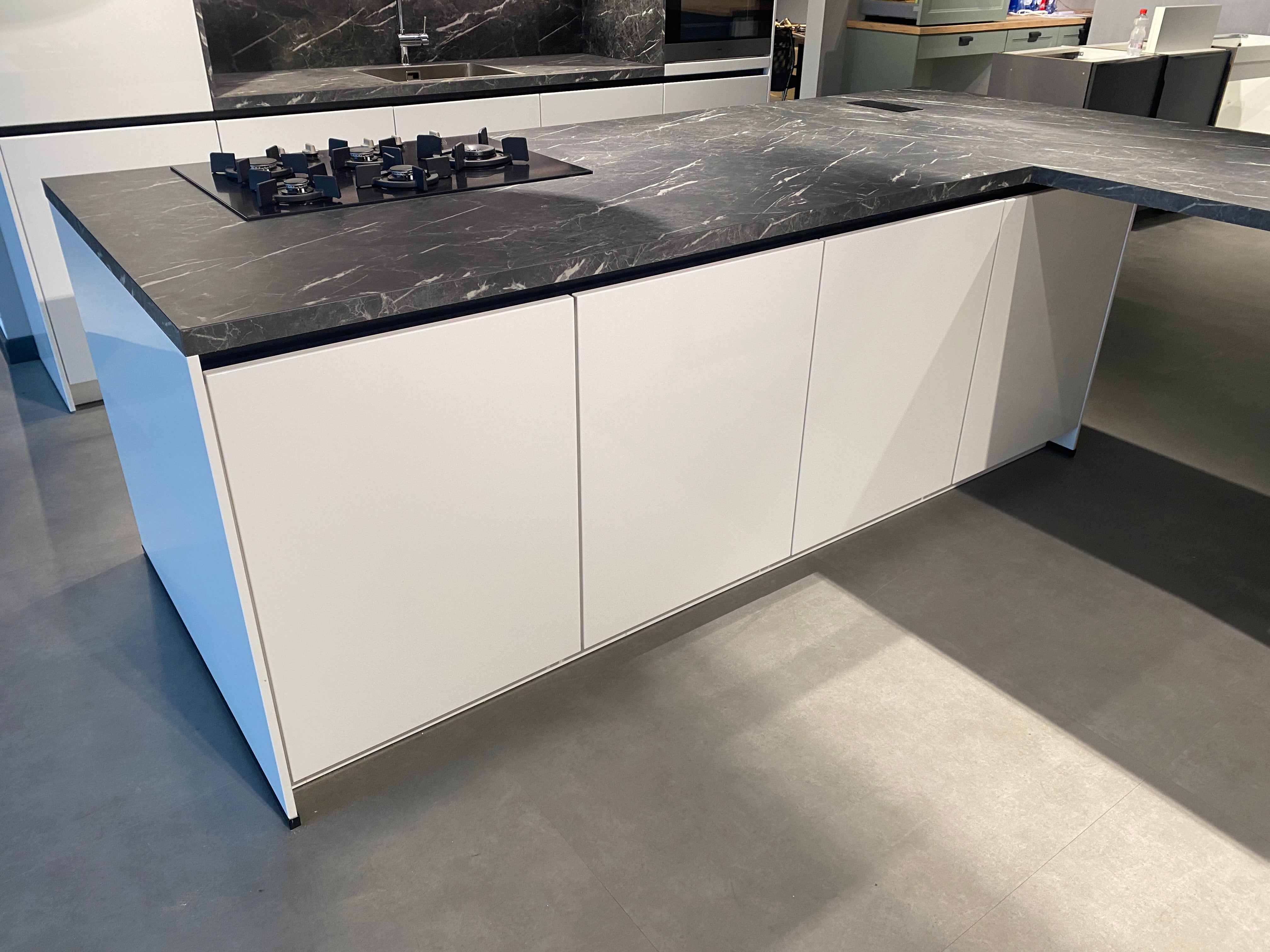 02642 - Moderne hoogglans lak alpine witte keuken