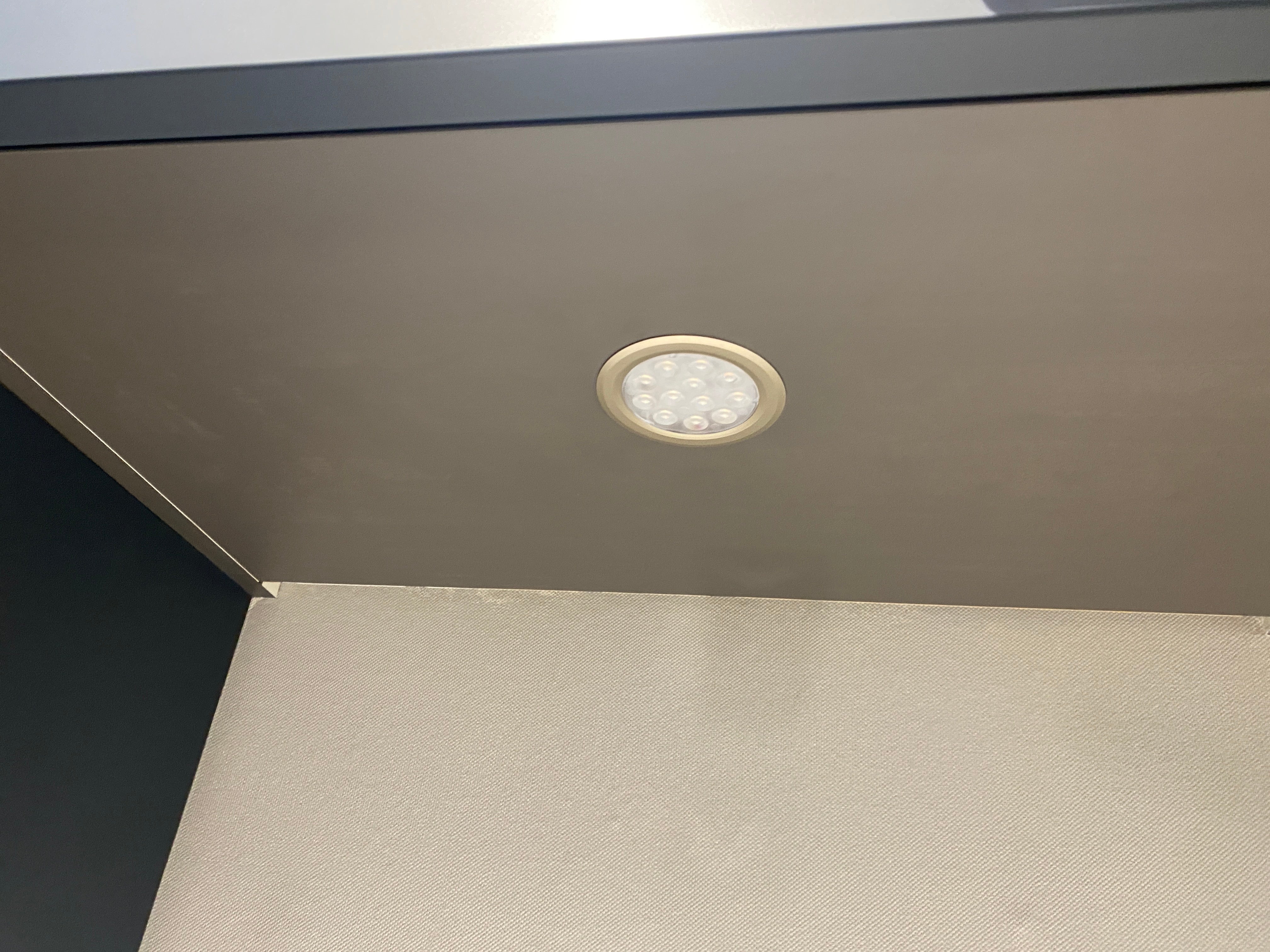 02644 - Blauw klassieke hoekkeuken