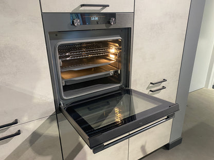 02646 - Grijze eilandkeuken met bar