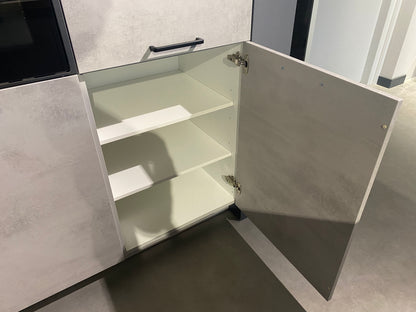 02646 - Grijze eilandkeuken met bar