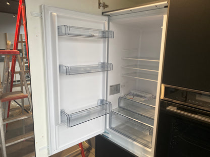 02650 - Laklaminaat zwarte eilandkeuken