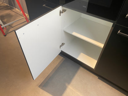 02650 - Laklaminaat zwarte eilandkeuken