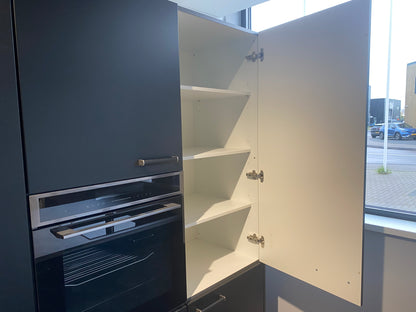 02650 - Laklaminaat zwarte eilandkeuken