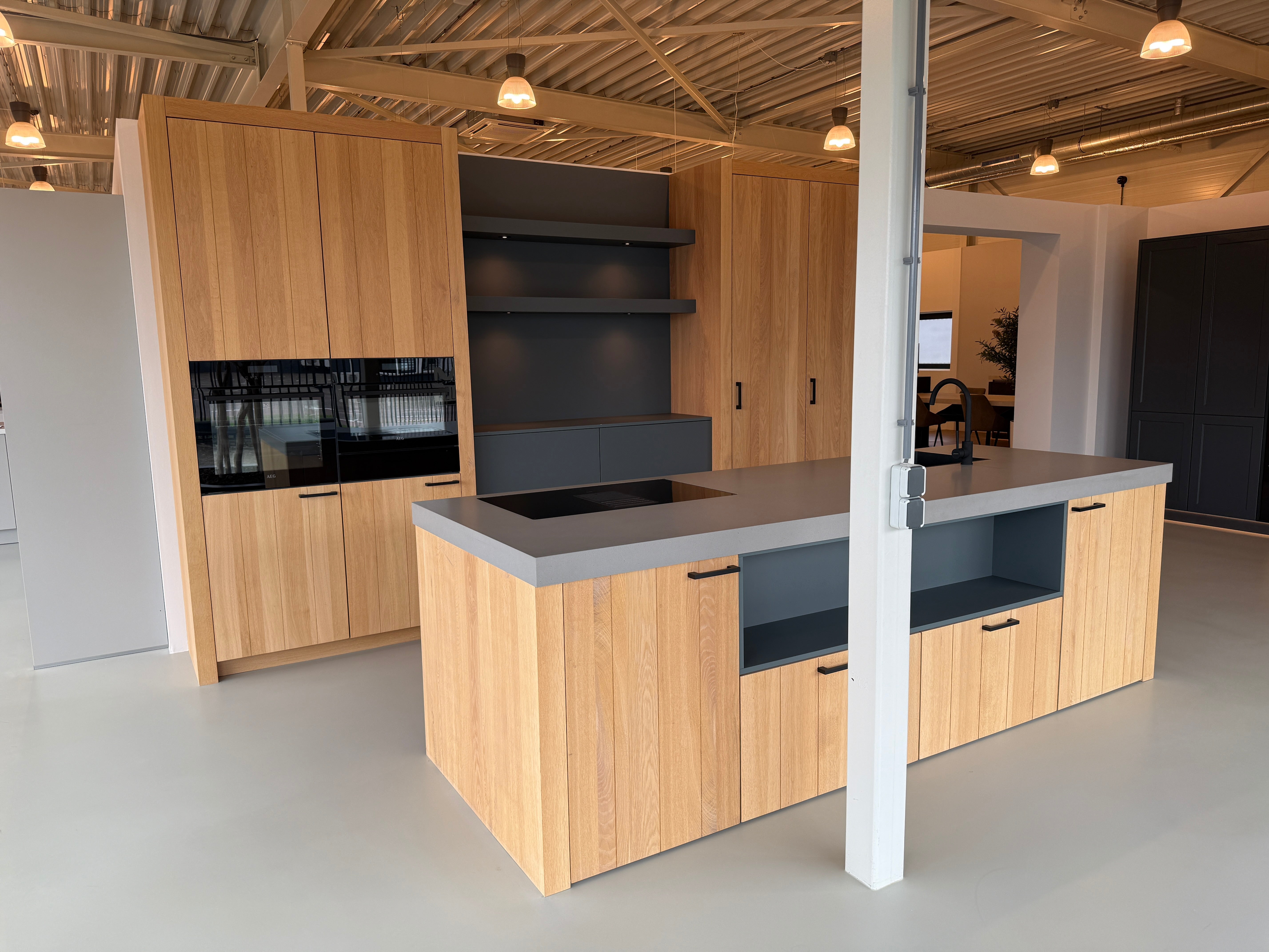 02654 - Landelijke eilandkeuken