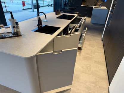 02760 - Beige Kvik eilandkeuken