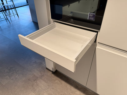 02770 - Kvik Linearis schiereiland keuken