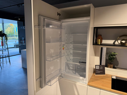 02770 - Kvik Linearis schiereiland keuken