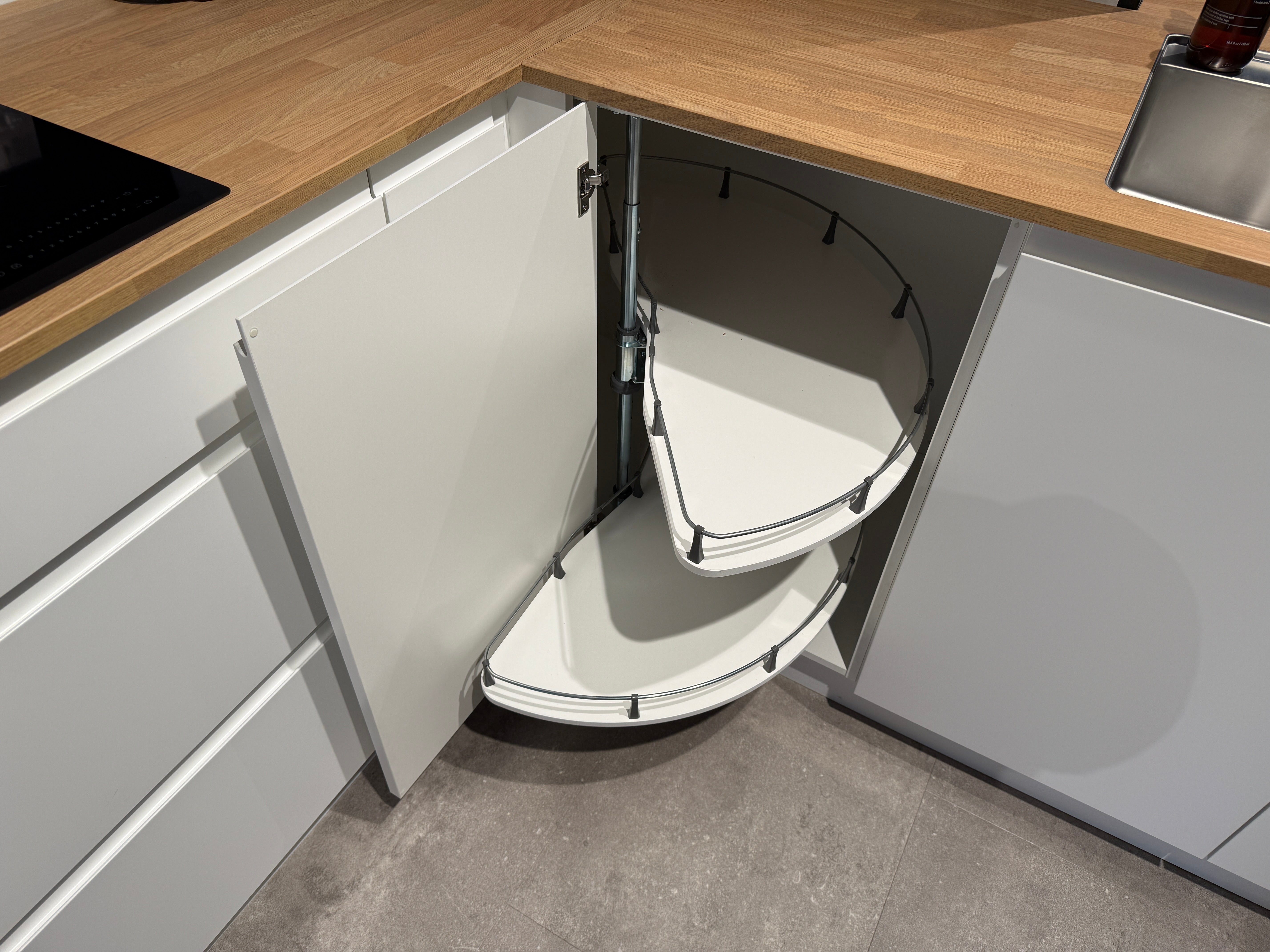 02770 - Kvik Linearis schiereiland keuken