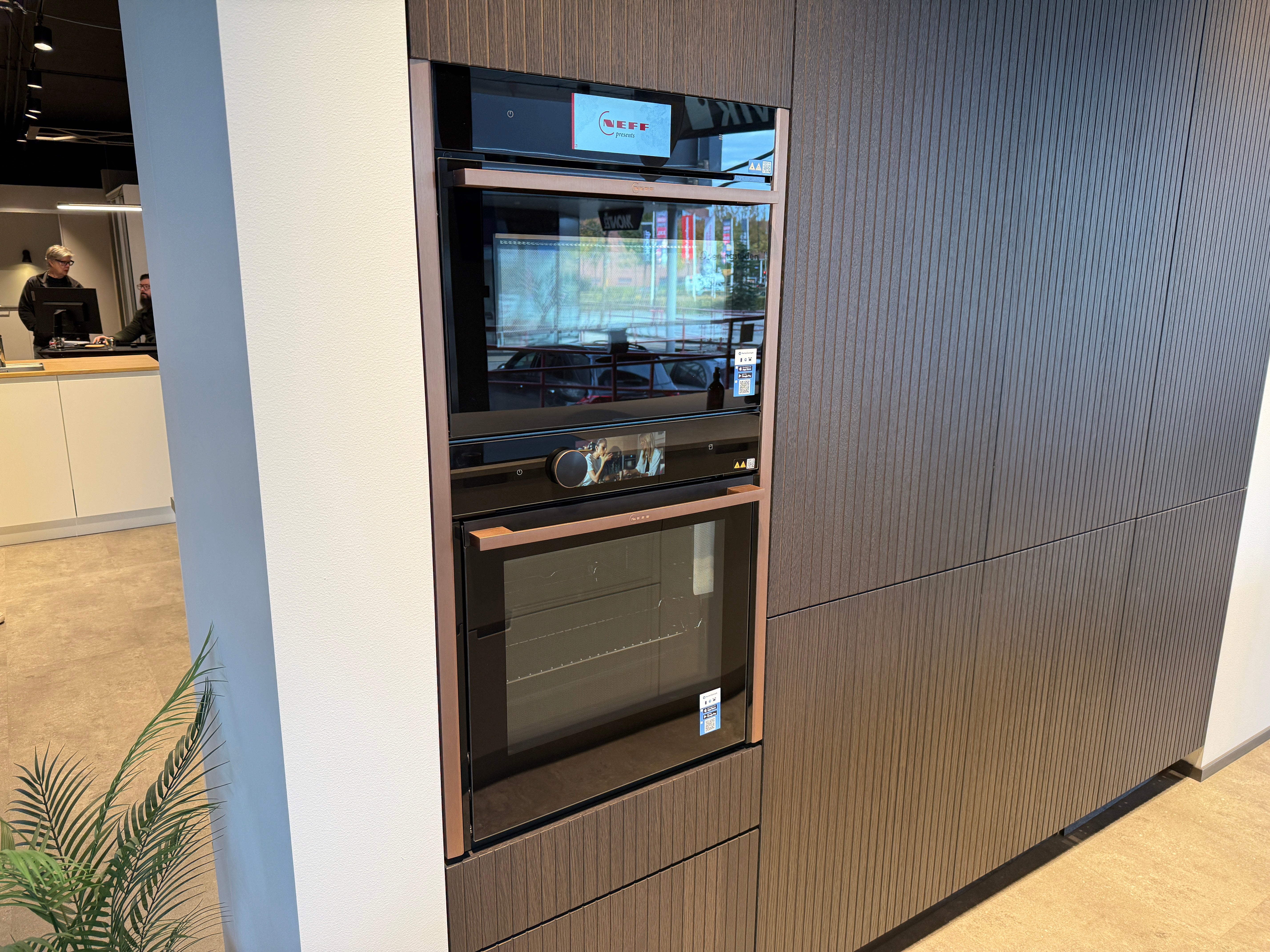 02760 - Beige Kvik eilandkeuken