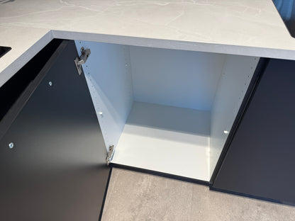 02774 - Moderne schiereiland keuken