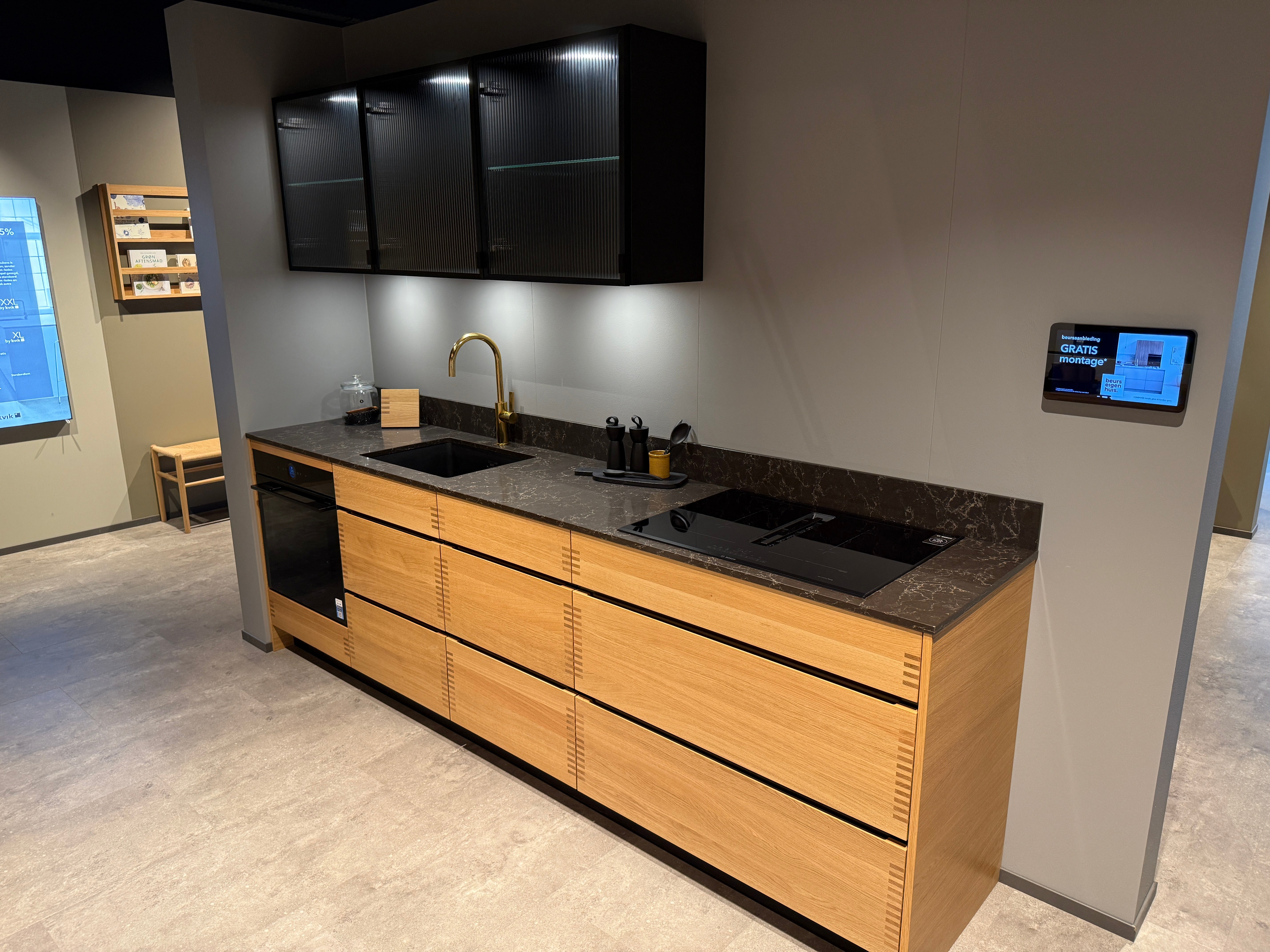 02764 - Houten Kvik keuken