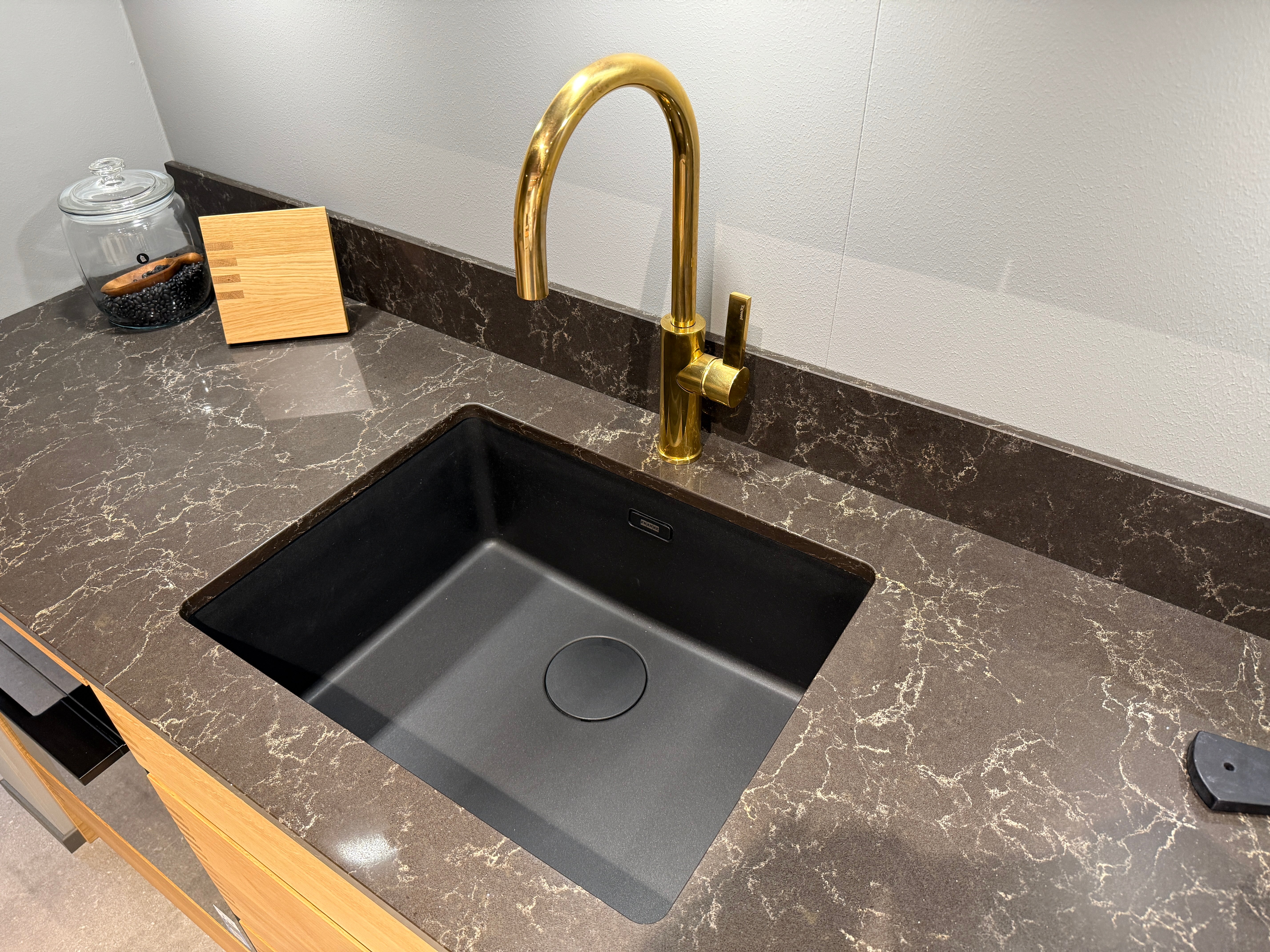 02764 - Houten Kvik keuken