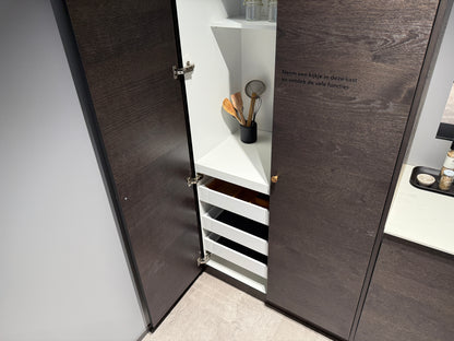 02768 - Moderne schiereiland keuken