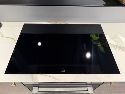 02768 - Moderne schiereiland keuken