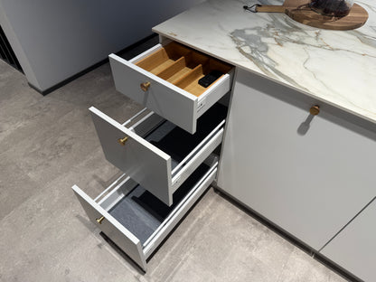 02768 - Moderne schiereiland keuken