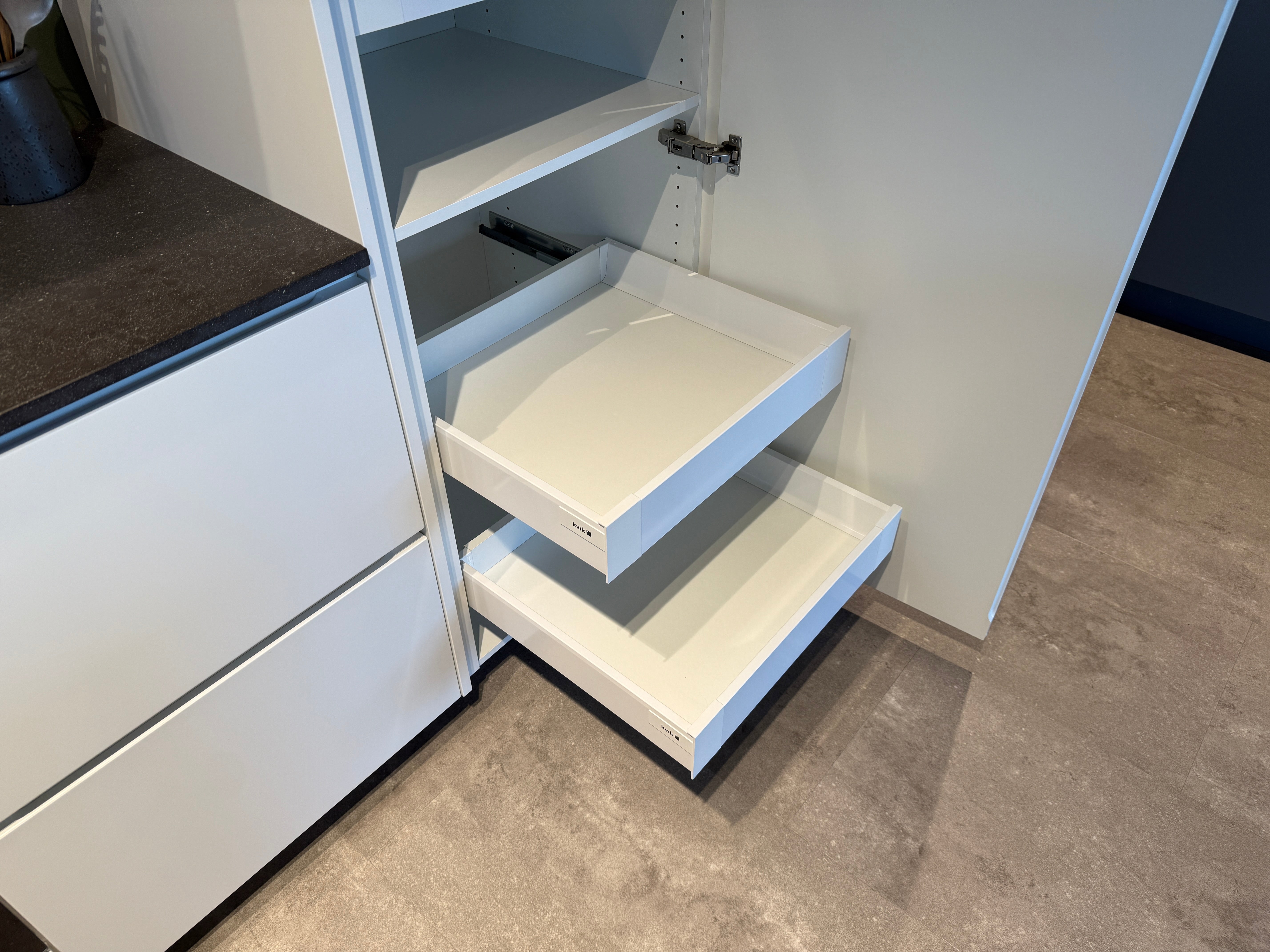 02776 - Mano white Kvik eilandkeuken