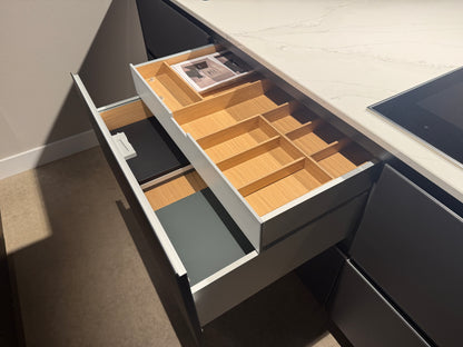 03060 - Donker eiken fineer eilandkeuken