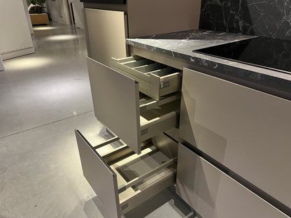 03385 - Pronorm agaatgrijze hoekkeuken