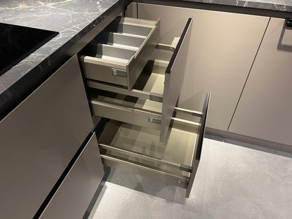 03385 - Pronorm agaatgrijze hoekkeuken