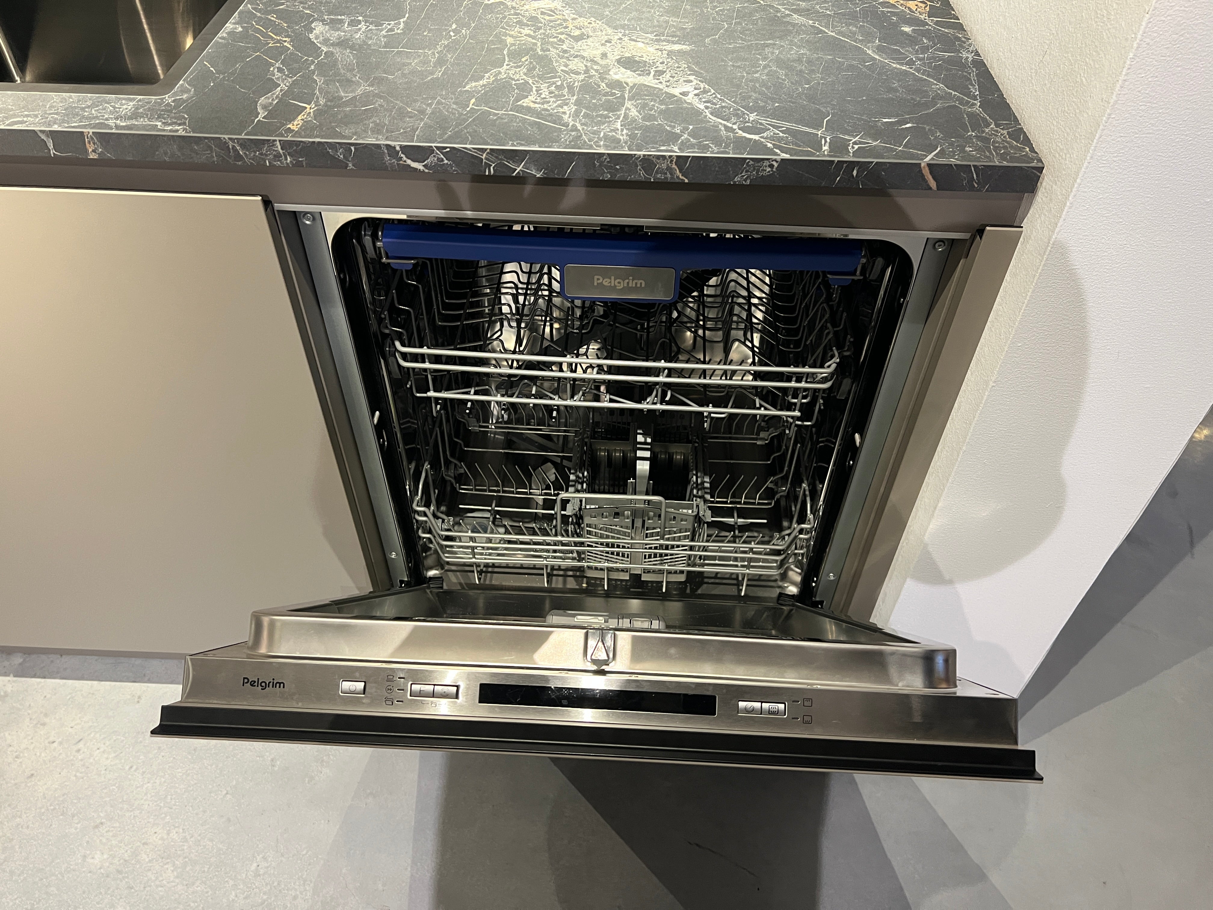 03385 - Pronorm agaatgrijze hoekkeuken