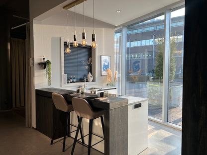 03391 - Moderne schiereiland keuken met bar