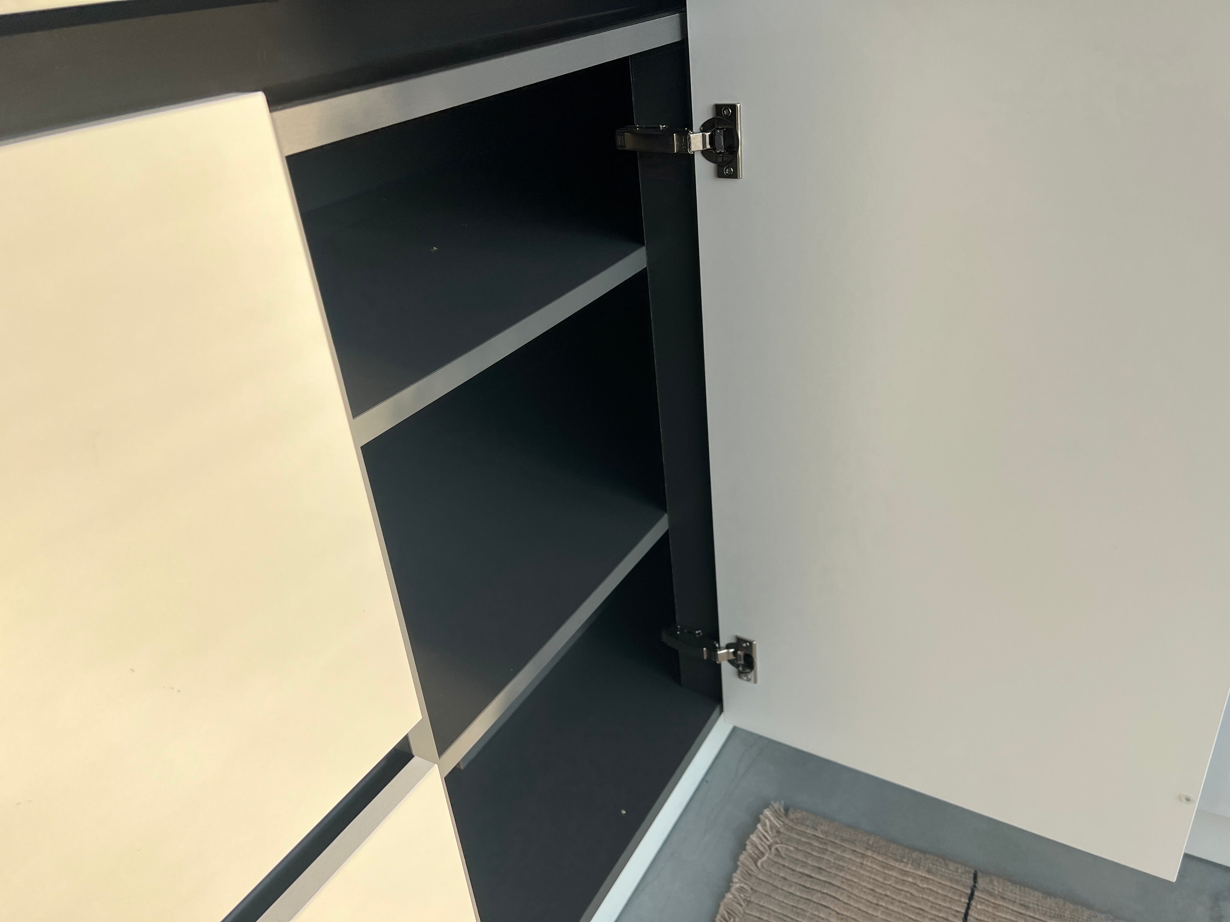 03391 - Moderne schiereiland keuken met bar