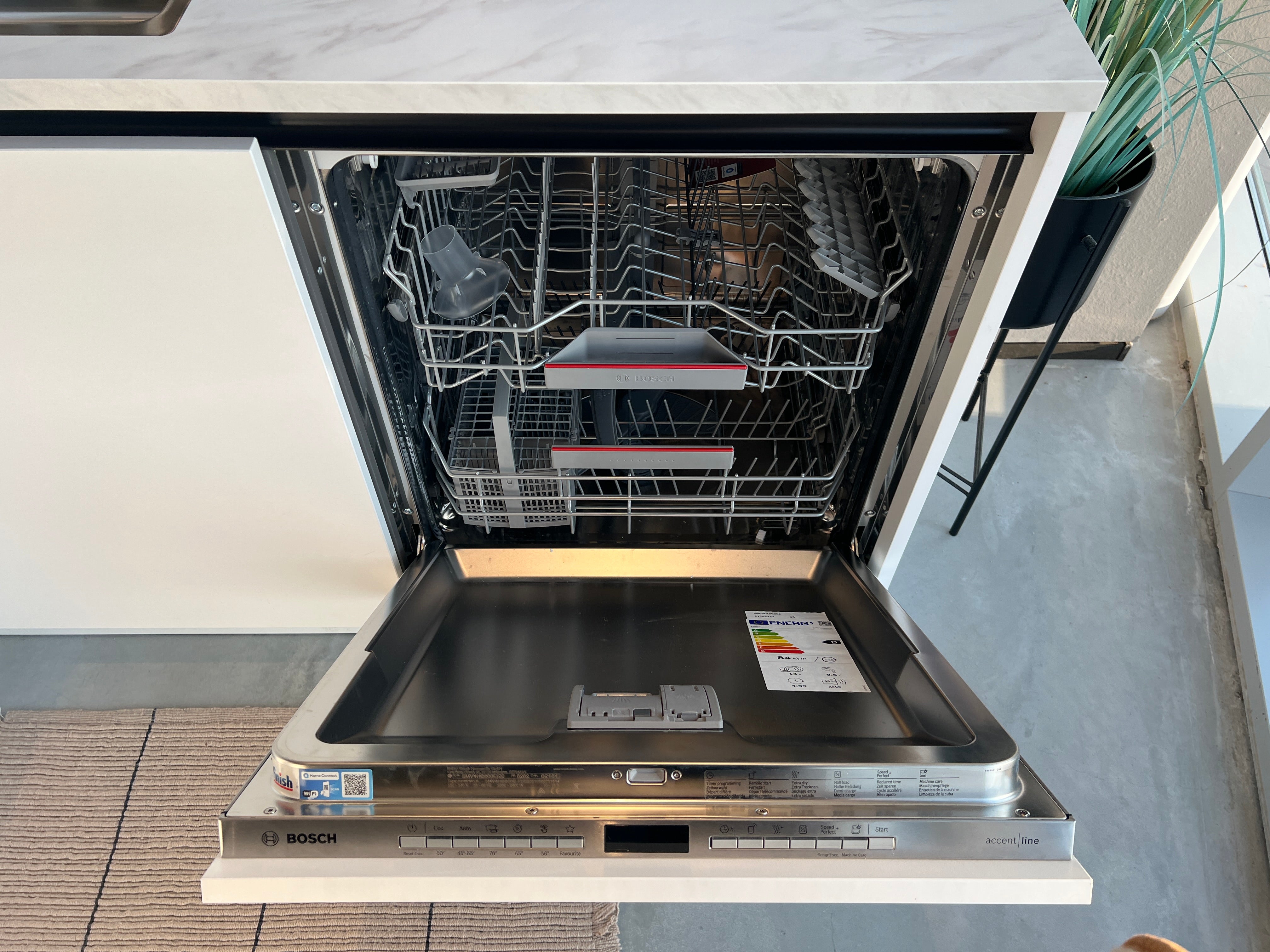 03391 - Moderne schiereiland keuken met bar