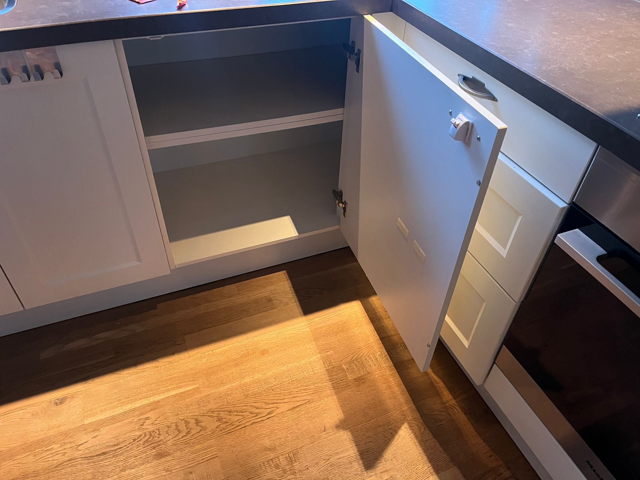 03050 - Landelijke hoekkeuken