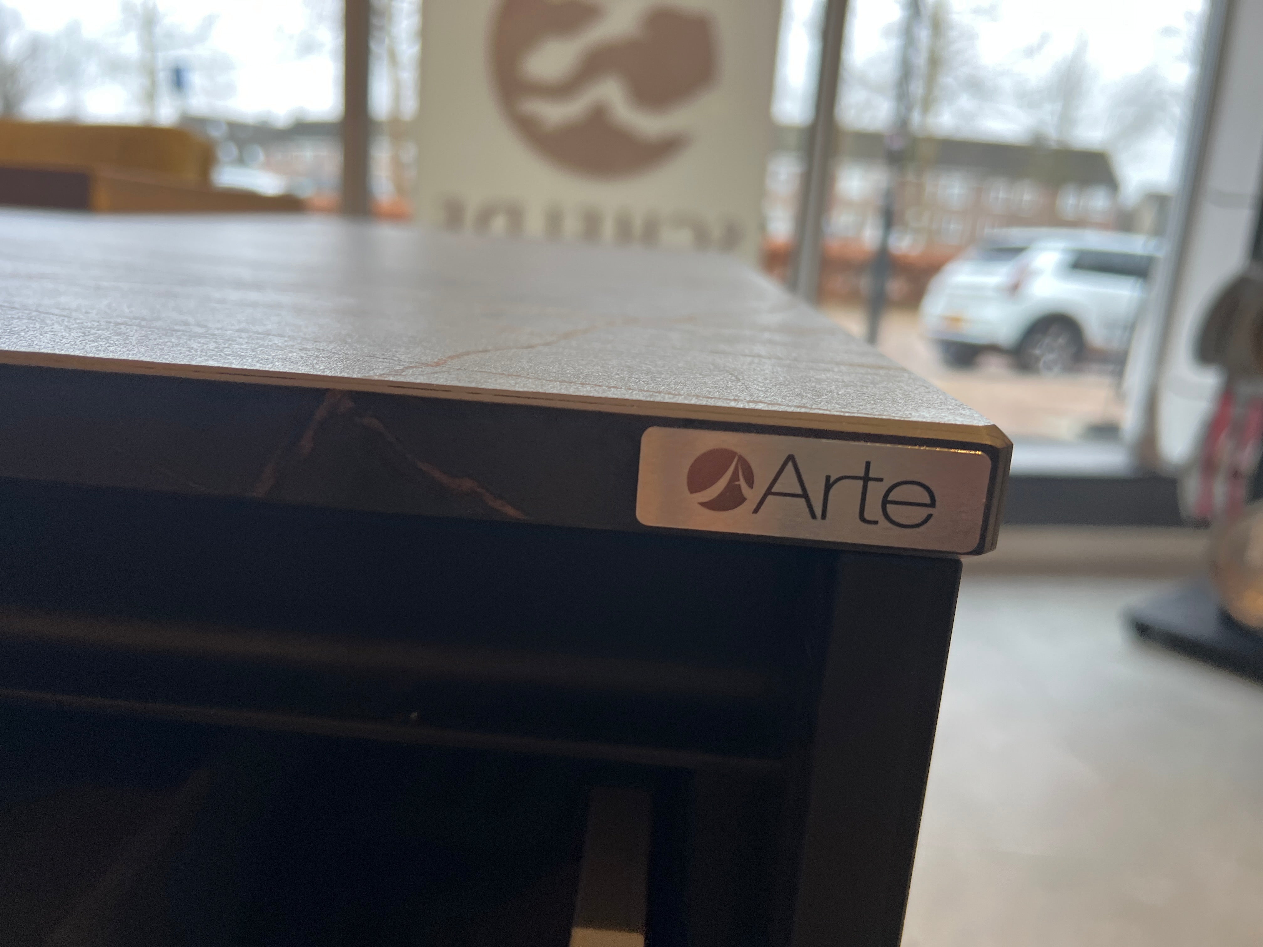 02718 - Luxe mat zwarte eilandkeuken met bar