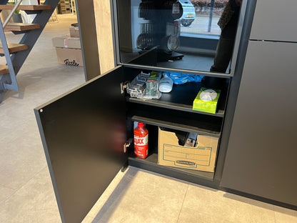 02718 - Luxe mat zwarte eilandkeuken met bar