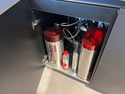 02718 - Luxe mat zwarte eilandkeuken met bar