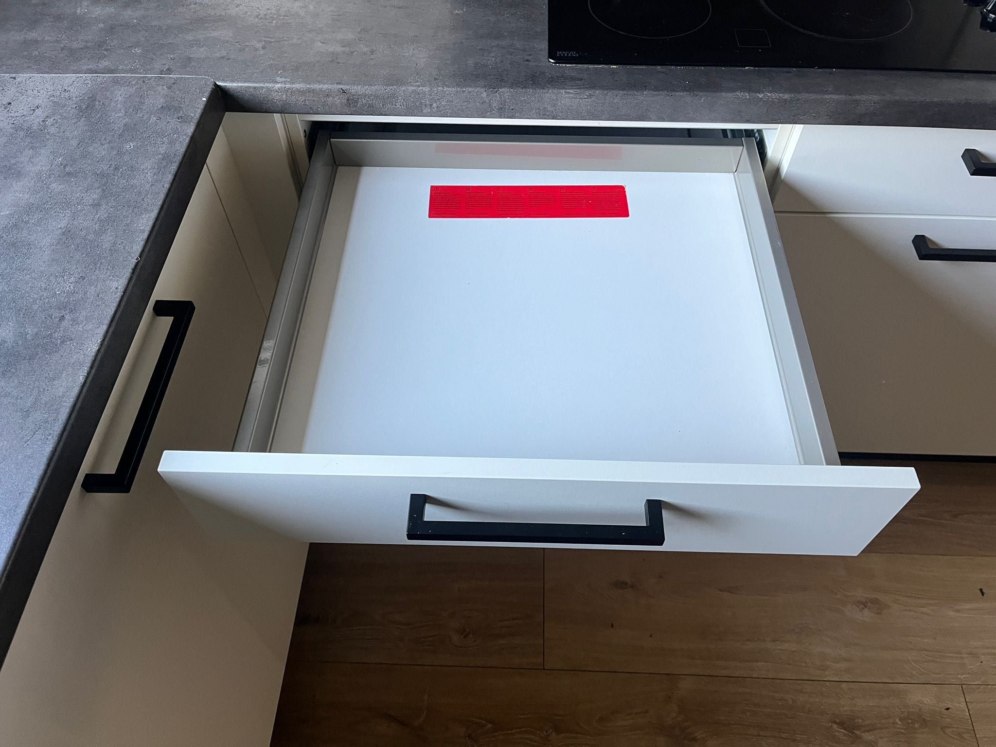 03184 - Witte hoekkeuken