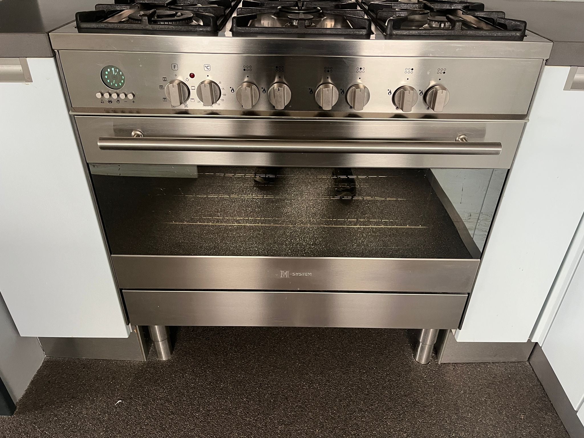 02912 - Moderne U-keuken