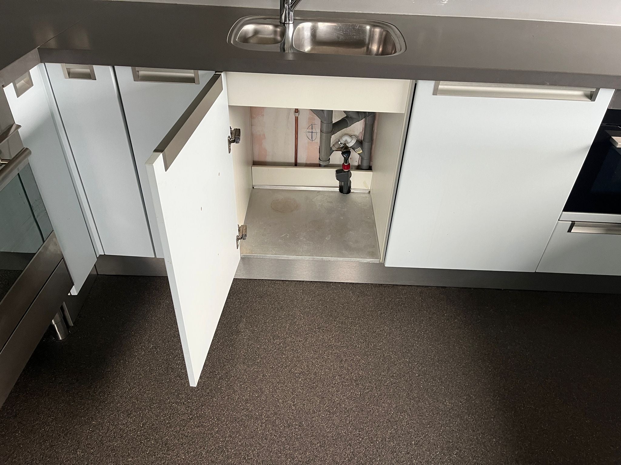 02912 - Moderne U-keuken