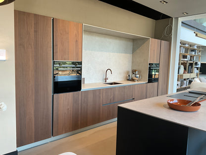 02461 - Moderne eilandkeuken