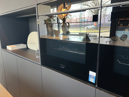 02450 - Zwart/witte luxe eilandkeuken