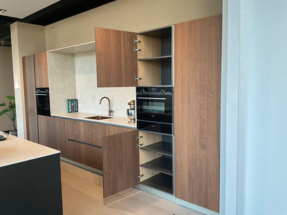 02461 - Moderne eilandkeuken